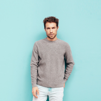 Sweatshirts & Hoodies